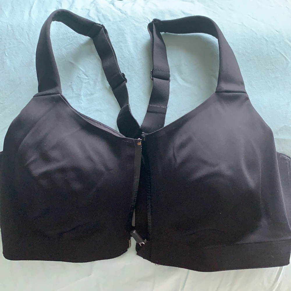 Victoria’s Secret high impact sports bra